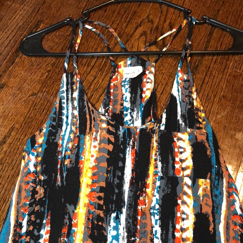 Patterned Flow-y Tank - Picture 2 of 6